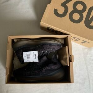 Adidas Yeezy Boost 380